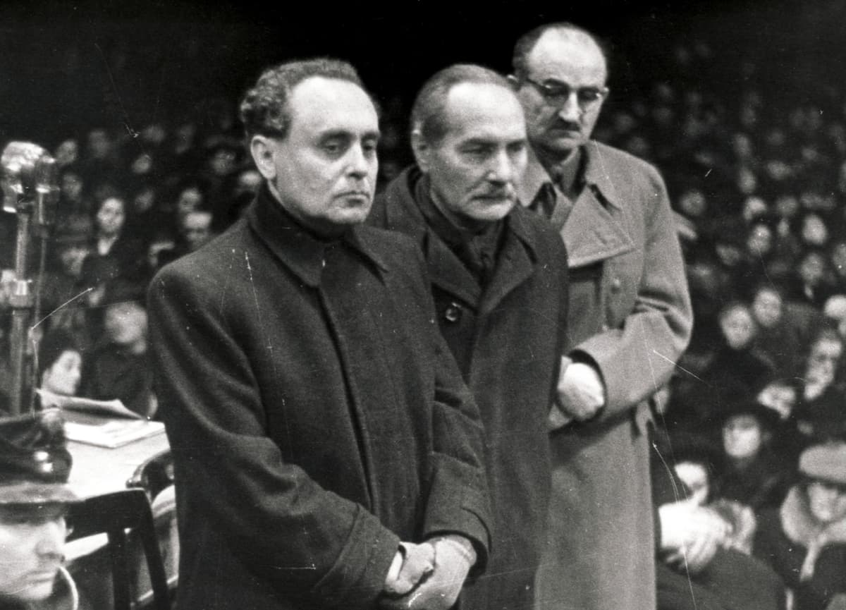 Ferenc Szálasi pred súdom v roku 1945. Foto: wikimedia